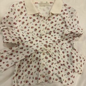 Floral long sleeve button up super cute for summer